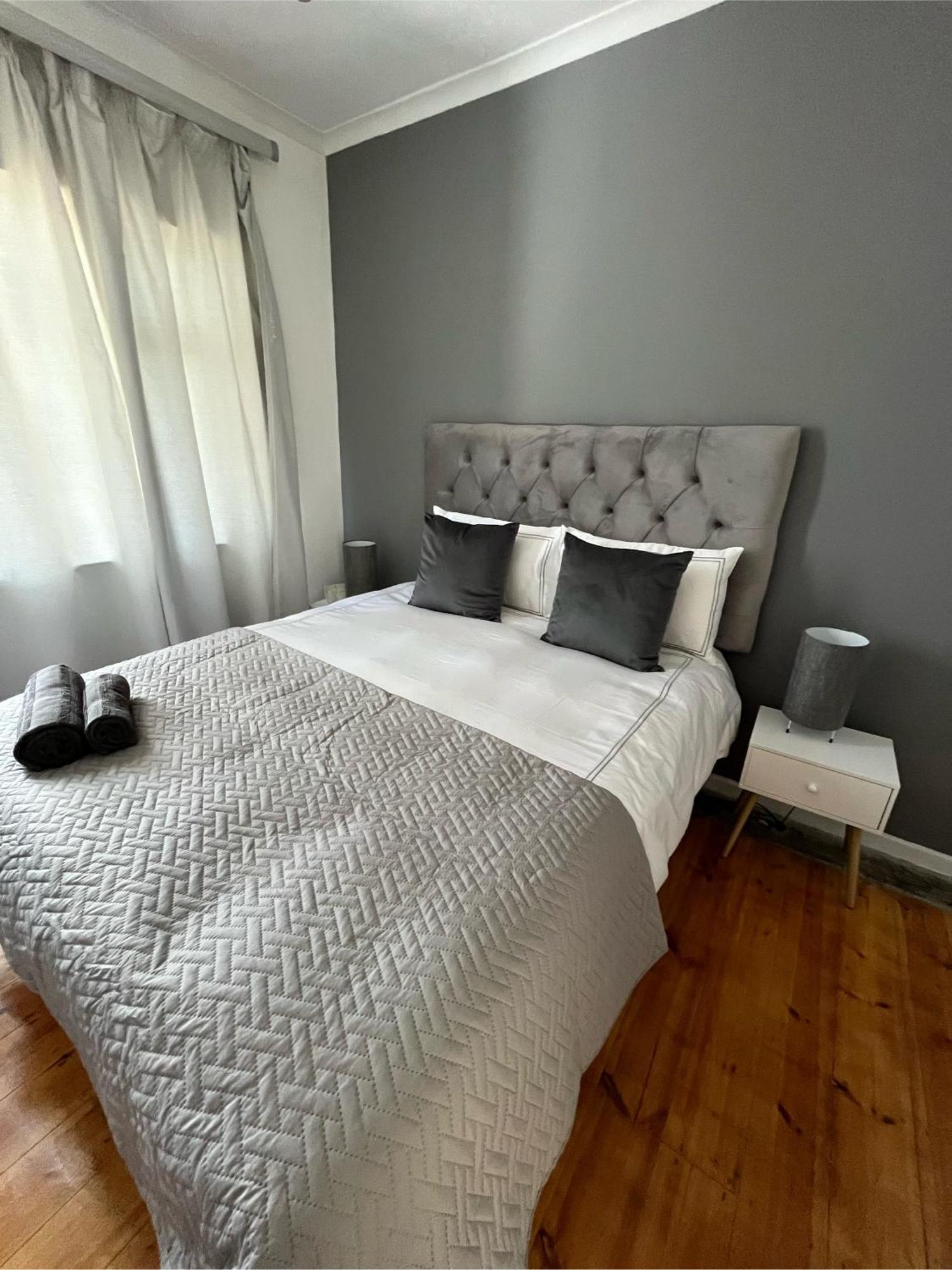 Apartment Penzance Estate Beautiful Valley View *