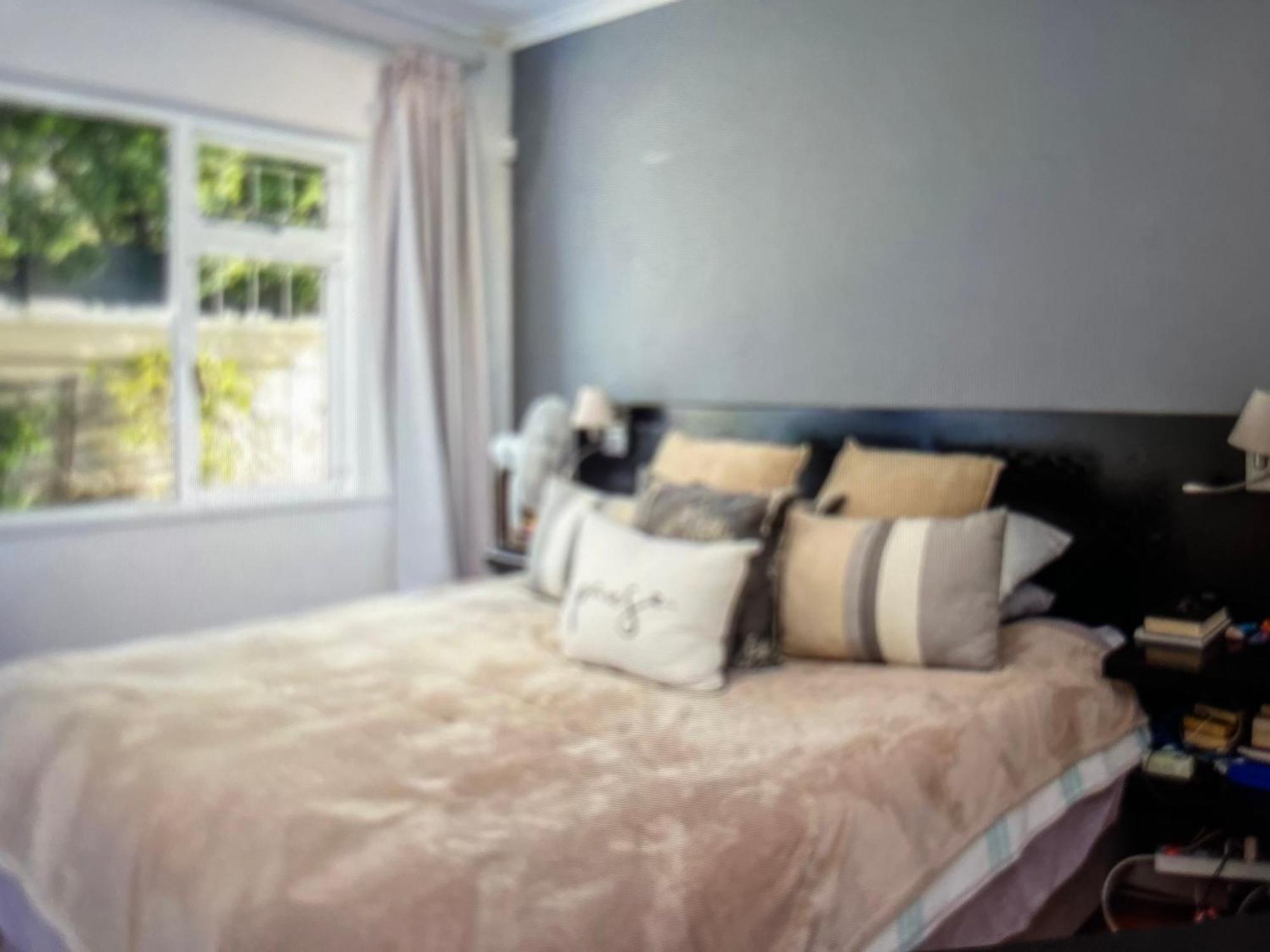 Apartment Penzance Estate Beautiful Valley View